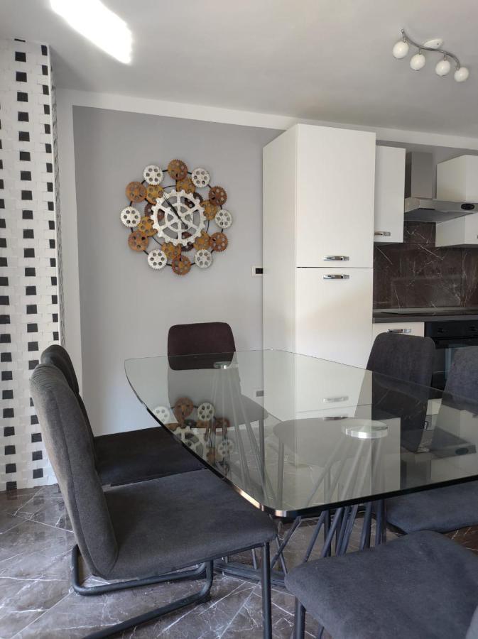Modern Apartment Ana Rovinj Exterior photo