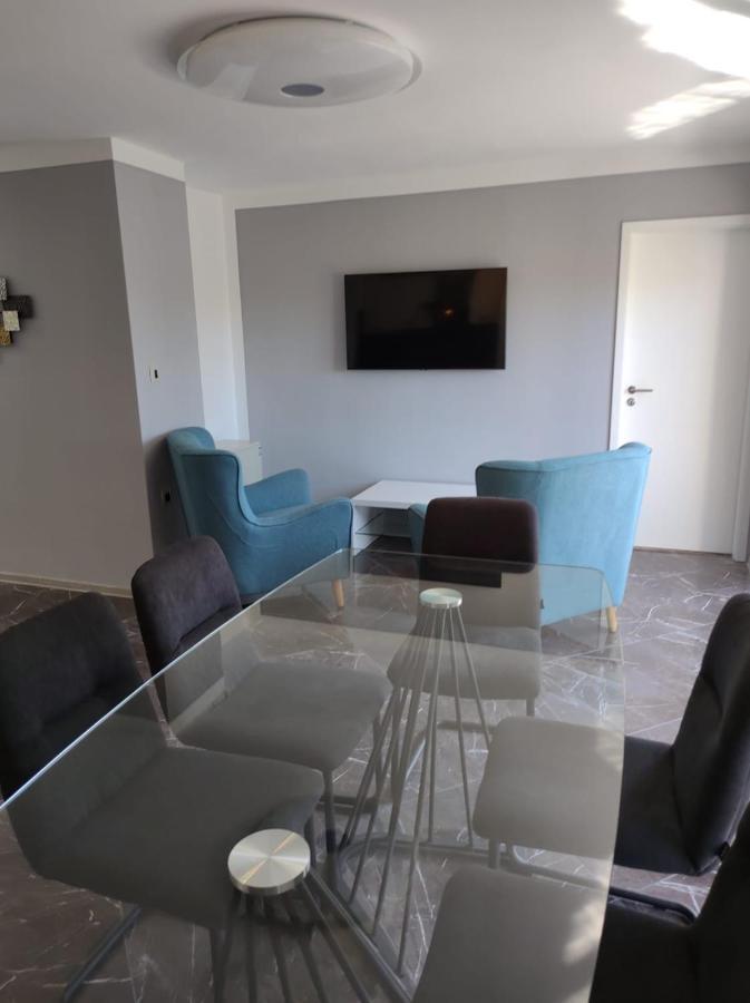 Modern Apartment Ana Rovinj Exterior photo