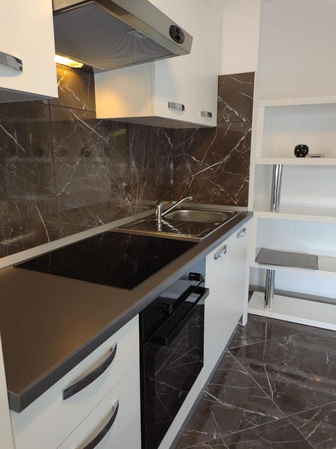Modern Apartment Ana Rovinj Exterior photo