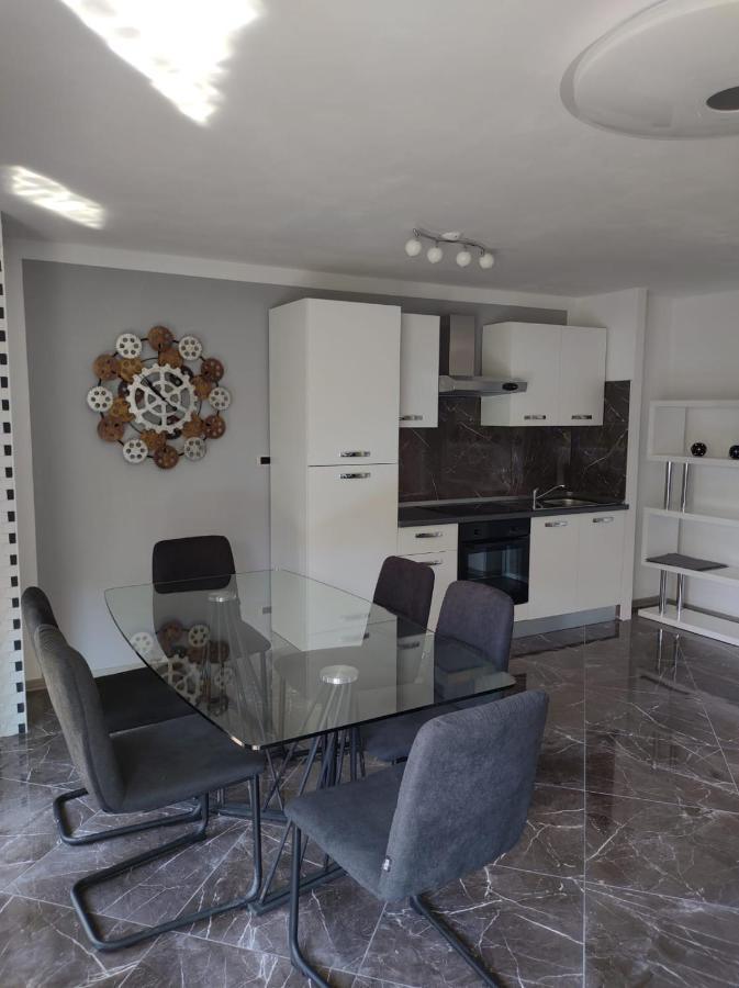 Modern Apartment Ana Rovinj Exterior photo
